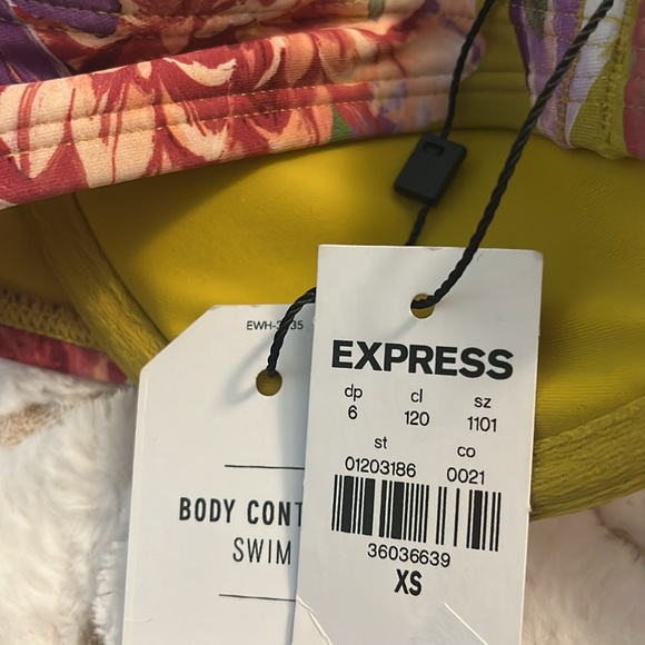 Express two bikini tops NEW blue & floral size XS - Picture 8 of 9